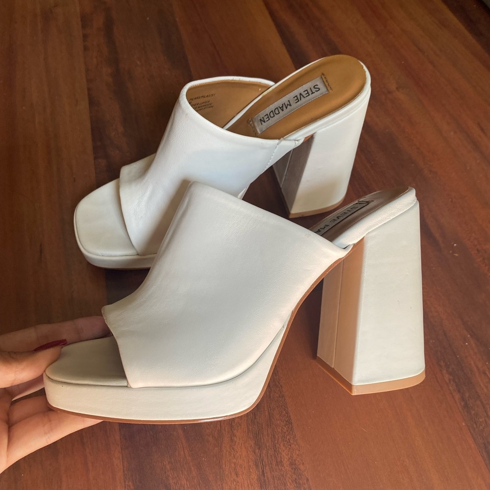 Steve Madden Pilars sandals